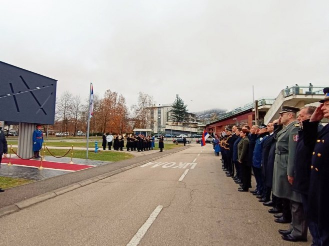 У Бањалуци обиљежавање крсне славе МУП Српске; Положени вијенци и цвијеће (ФОТО)