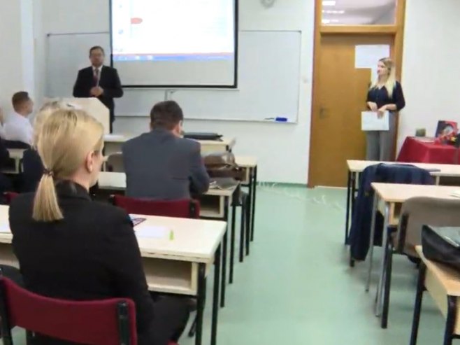 Научна и практична конференција окупила наставнике руског језика из Русије у Бањалуци (ВИДЕО)