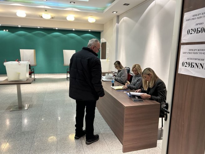 На вријеме отворена 183 бирачка мјеста у Бијељини