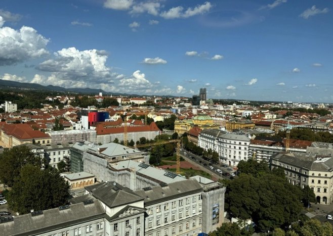 Вјесников небодер ће врло брзо бити срушен минирањем Вјесников небодер ће врло брзо бити срушен минирањем