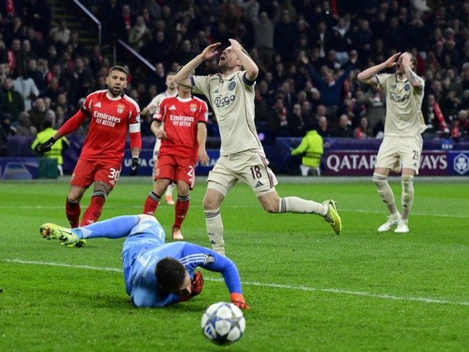 Фудбалери Бенфике савладали Ајакс, Ројал Унион бољи од Галатасараја у Лиги шампиона (ВИДЕО)