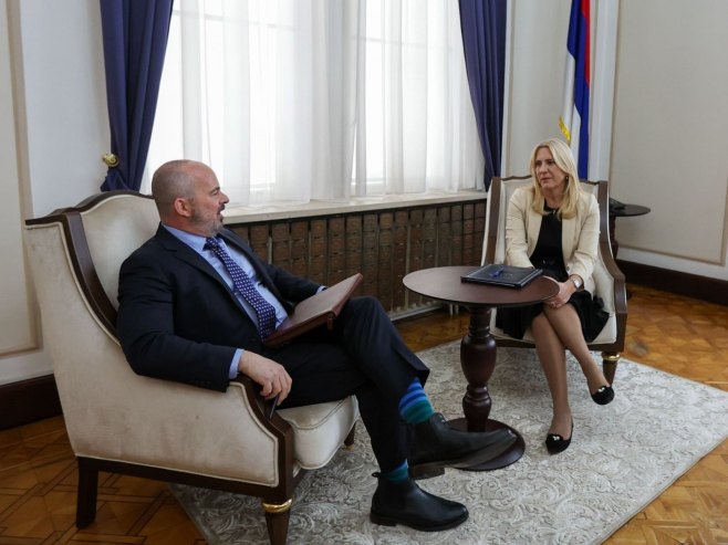 Цвијановић са Гинкелом о јачању сарадње