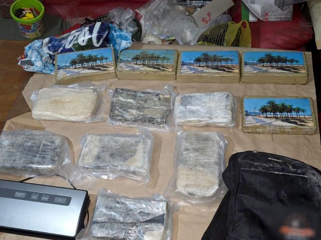 У Београду заплијењено 12 килограма кокаина, ухапшене двије особе (ВИДЕО)