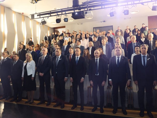 Сијарто у посјети Универзитету у Бањалуци; Уручење почасног доктората (ФОТО/ВИДЕО)