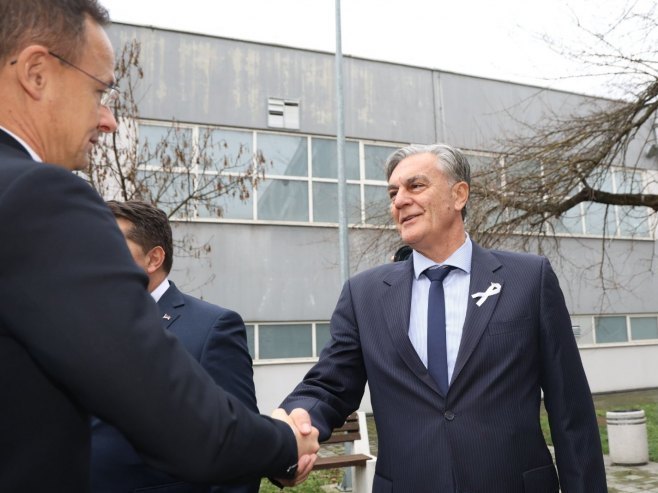 Сијарто и Каран - Фото: ZIPAPHOTO/Borislav Zdrinja