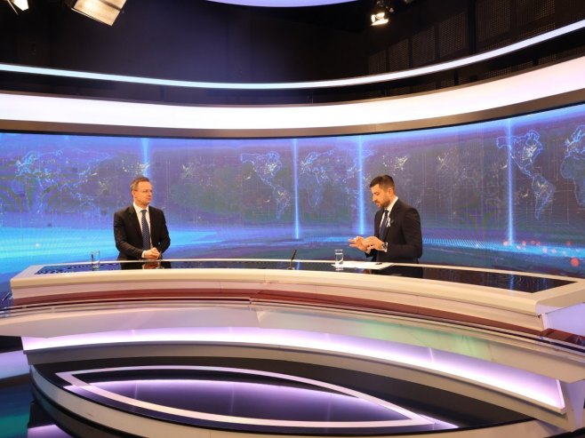 Сијарто: Земље Западног Балкана спремније за ЕУ од Украјине (ВИДЕО)