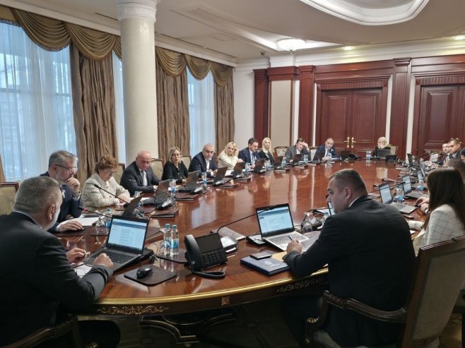 Сједница Владе Српске: Омогућена бржа и савременија регистрација пословних субјеката