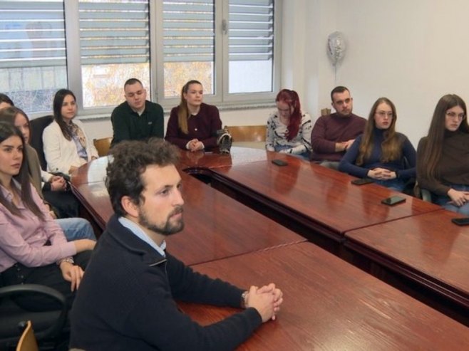 Студенти едукују студенте - Фото: РТРС