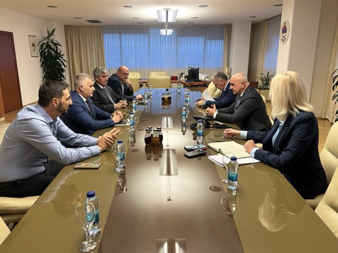 Ђокић: Неће доћи до поремећаја у снабдијевању нафтним дериватима