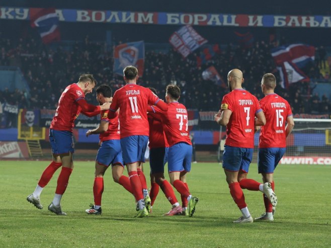 Борац води против Жељезничара; Гол предности на крају првог полувремена (ФОТО)