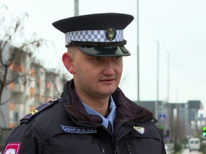 Александар Самарџија из Источног Сарајева поштовање према полицијској униформи показује и као колекционар