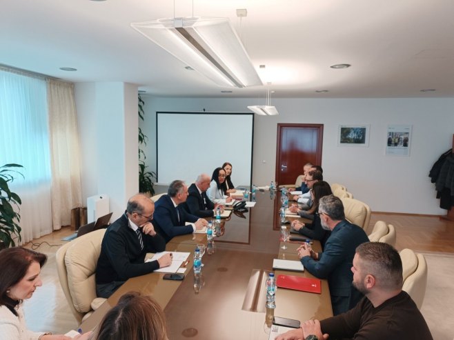 Ђокић са представницима компаније "Vesuvius": Јачање сектора металургије у Српској