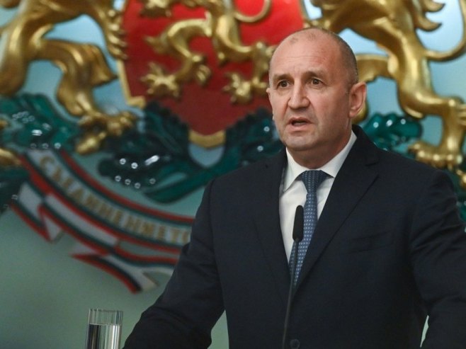 Румен Радев (фото: EPA/PIOTR NOWAK) Румен Радев (фото: EPA/PIOTR NOWAK) -