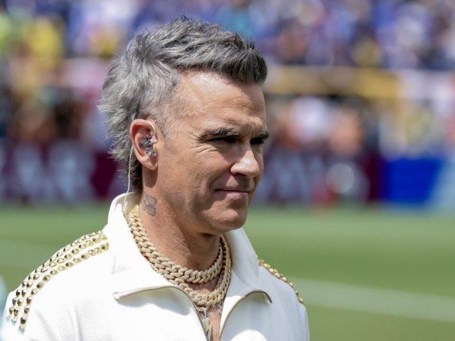 Андреа Бочели, Роби Вилијамс и Никол Шерзингер наступају на жријебу за СП у фудбалу