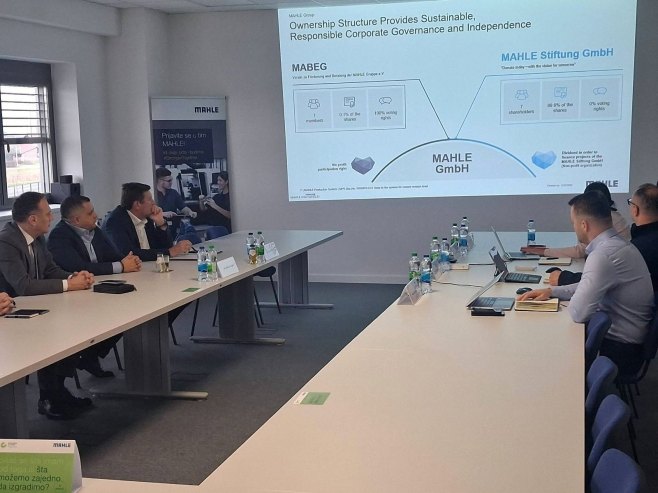 Митровић посјетио компанију "Махле" у Лакташима - Влада наставља подршку инвеститорима у Српској