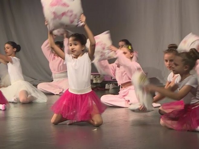 Дјечија представа - Фото: РТРС