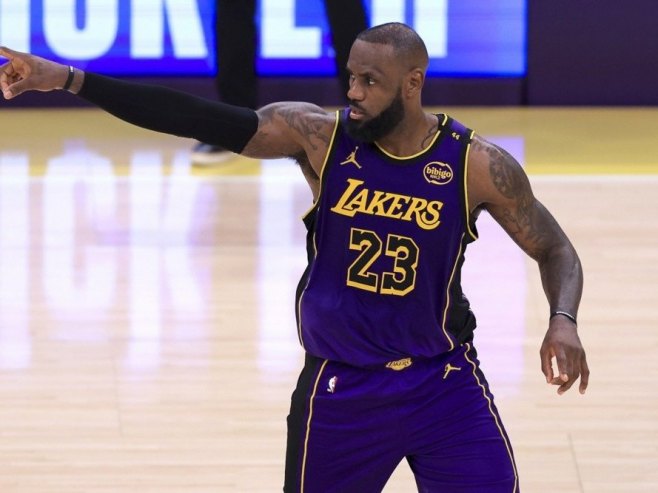 Рајаковићев Торонто пао са звуком сирене од Лејкерса без Дончића (ВИДЕО)