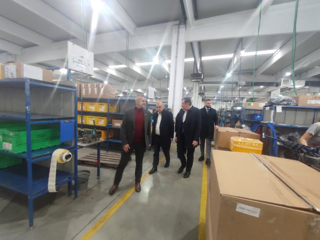 Посјета предузећу ПАСС Посјета предузећу ПАСС - Фото: РТРС