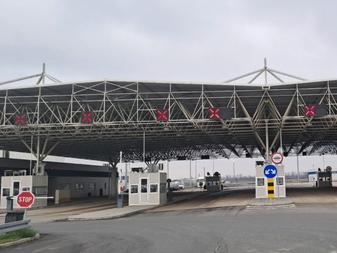 Хитно отворити прелаз Градишка, БиХ трпи штету од око милијарду КМ