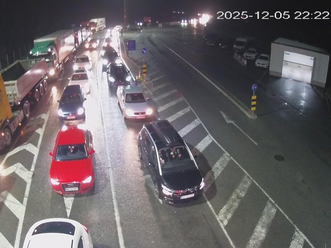 Појачана фреквенција возила на више граничних прелаза