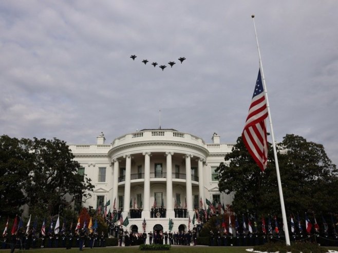 Бијела кућа (фото: EPA/ANNA ROSE LAYDEN / POOL) - 