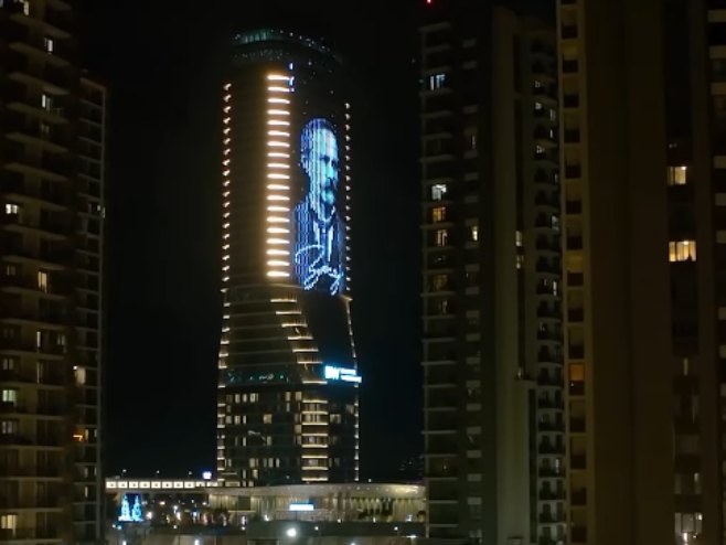 Кула Београд засијала поводом дана рођења пјесника Јована Јовановића Змаја (ВИДЕО)