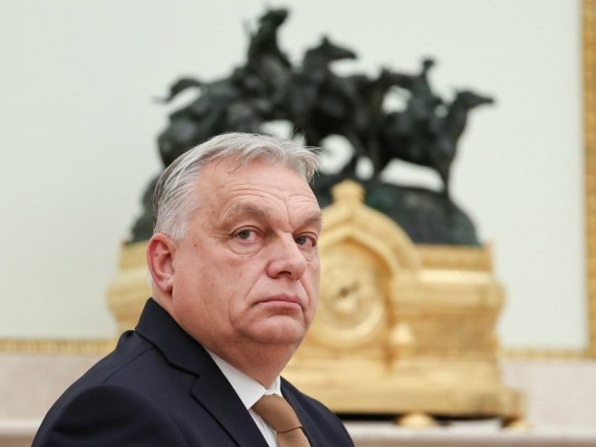 Орбан допутовао у Истанбул