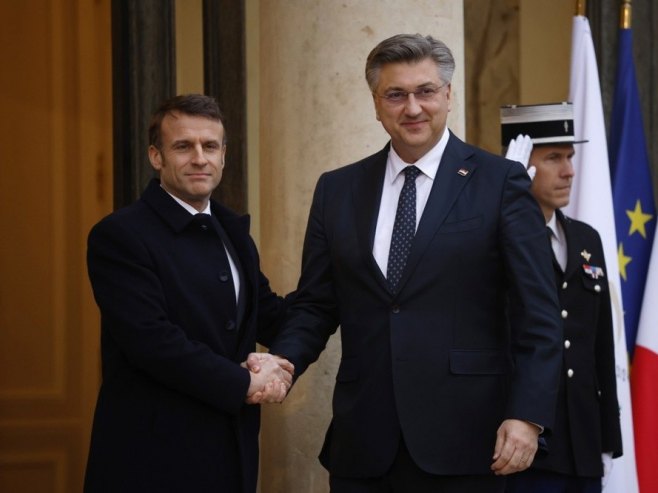 Пленковић у посјети код Макрона: Хрватска набавља 18 хаубица "цезар МК2"