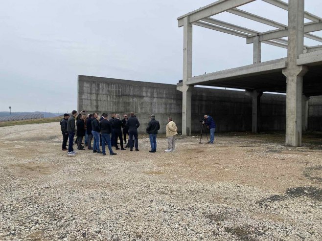 Кузмићева у обиласку 