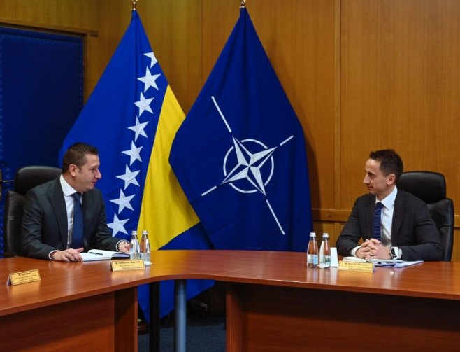 Гогановић и директор партнерства НАТО-а - Фото: Уступљена фотографија