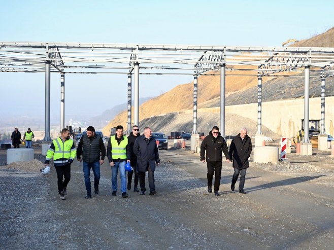 Вишковић обишао градилиште друге дионице Коридора 5 Ц кроз Српску (ФОТО) Вишковић обишао градилиште друге дионице Коридора 5 Ц кроз Српску (ФОТО)