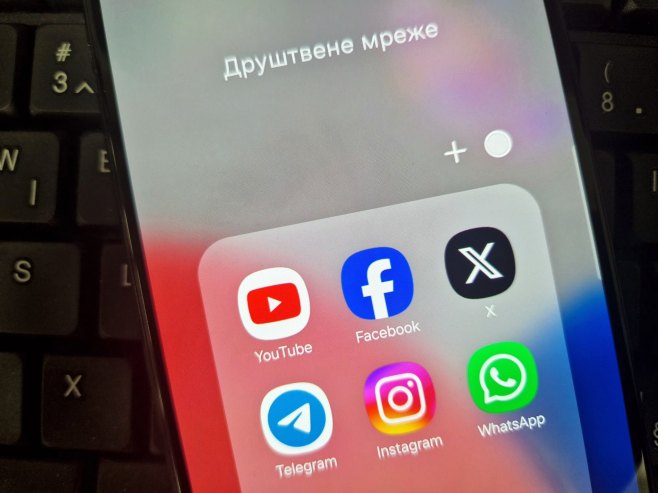 Аустралијским тинејџерима блокиране друштвене мреже