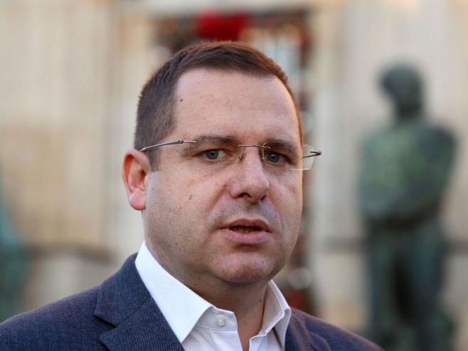 Радован Ковачевић Радован Ковачевић - Фото: ZIPAPHOTO/Borislav Zdrinja