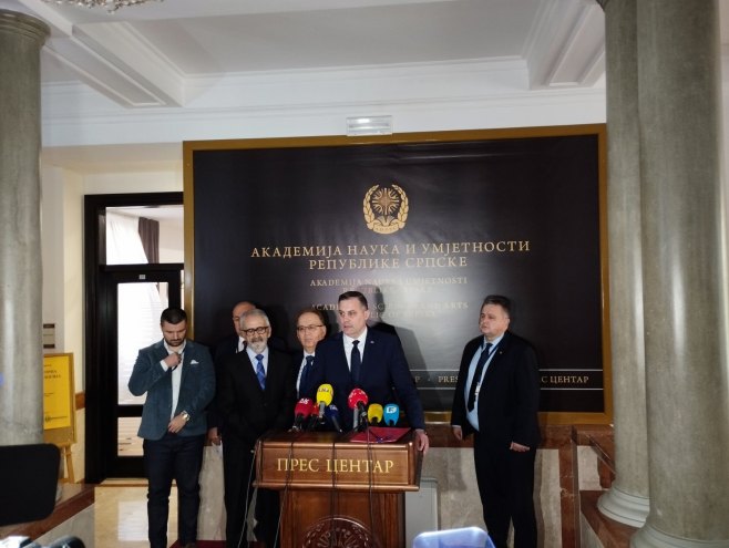 Симпозијум о Трговској гори и радиоактивном отпаду Симпозијум о Трговској гори и радиоактивном отпаду - Фото: РТРС