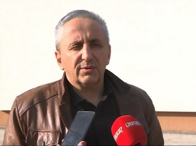 Родитељ дјечака оптуженог за наводно насиље: Нисмо против утврђивања чињеница, али притисци и пријетње нису рјешење