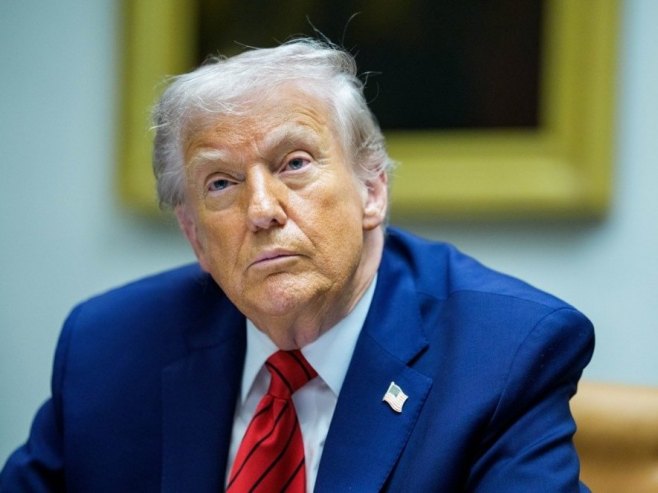 Доналд Трамп (Фото: EPA/AARON SCHWARTZ, илустрација) Доналд Трамп (Фото: EPA/AARON SCHWARTZ, илустрација) -