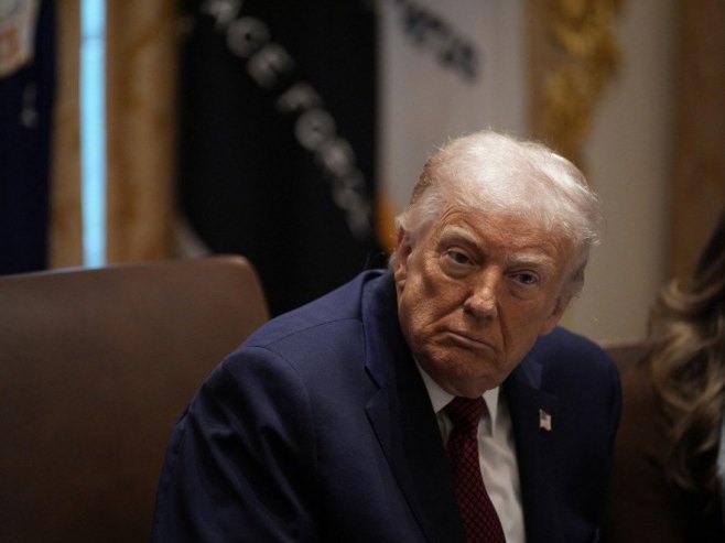 Доналд Трамп (Фото: EPA/YURI GRIPAS, илустрација) Доналд Трамп (Фото: EPA/YURI GRIPAS, илустрација) -