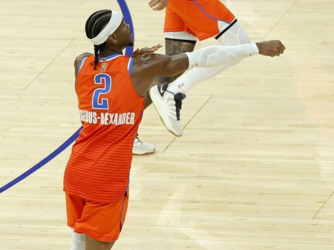 Кошаркаши Оклахоме и Сан Антонија у полуфиналу НБА купа