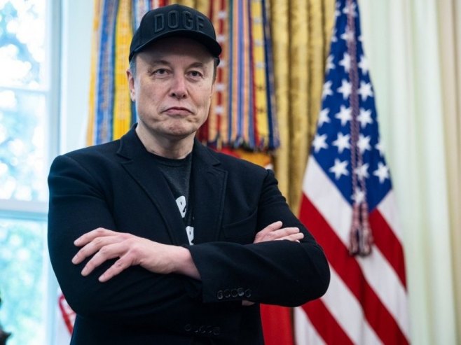 Илон Маск (Фото: EPA/FRANCIS CHUNG, илустрација) - 