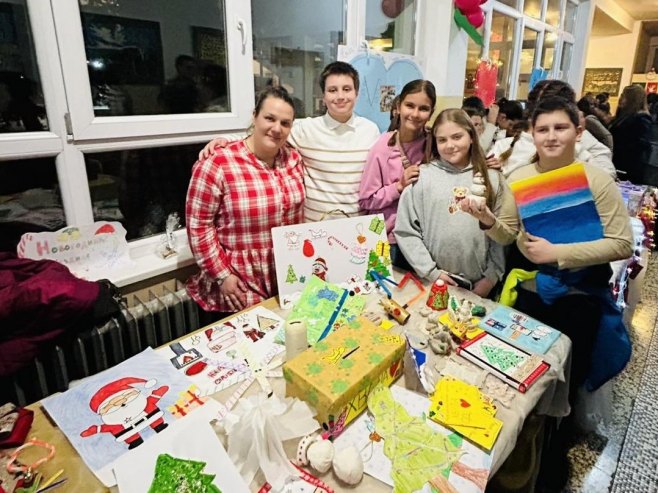 Хуманитарна акција ОШ "Георги Стојков Раковски" - Фото: РТРС