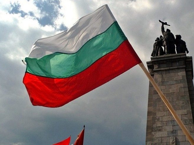 Бугарска застава (Фото: EPA/ VASSIL DONEV, илустрација) - 