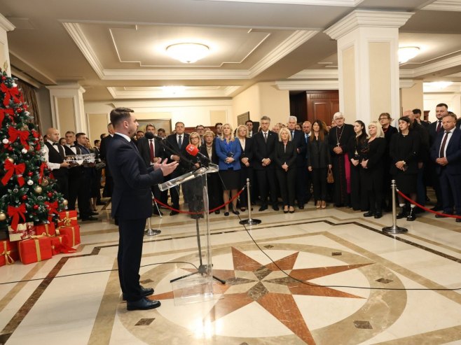 Званичници Српске и хрватски премијер на божићном пријему у Бањалуци (ФОТО/ВИДЕО)