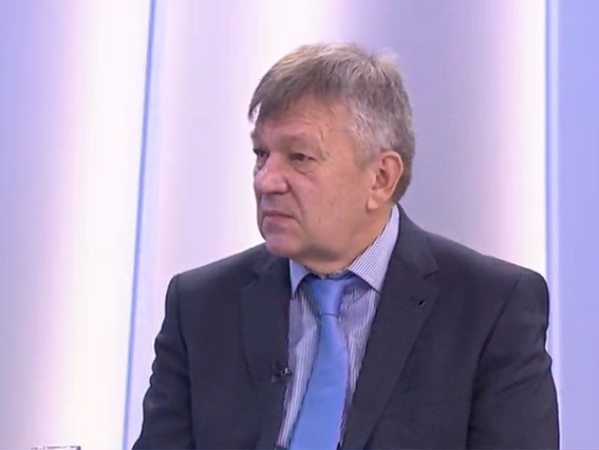 Ћеранић о наводном "авиону у Риму": Живимо у ери дезинформација и дигиталног насиља (ВИДЕО)