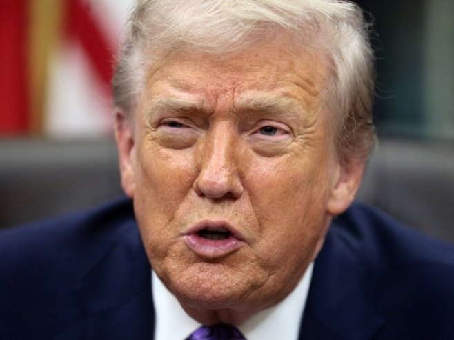 Доналд Трамп (Фото: EPA/SHAWN THEW, илустрација) - 