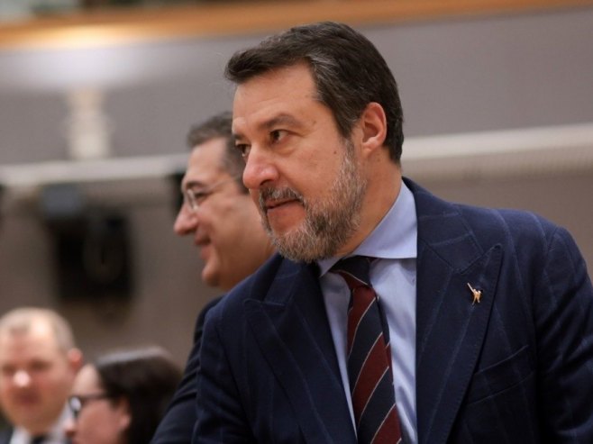 Салвини: Брисел се игра ватром Салвини: Брисел се игра ватром