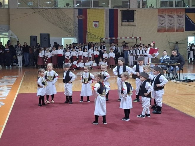 У Мркоњић Граду одржан "9. дјечији годишњи концерт" У Мркоњић Граду одржан "9. дјечији годишњи концерт" - Фото: РТРС