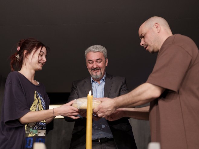 Представа "Кућа" сутра у бечком позоришту "Акцент" Представа "Кућа" сутра у бечком позоришту "Акцент"