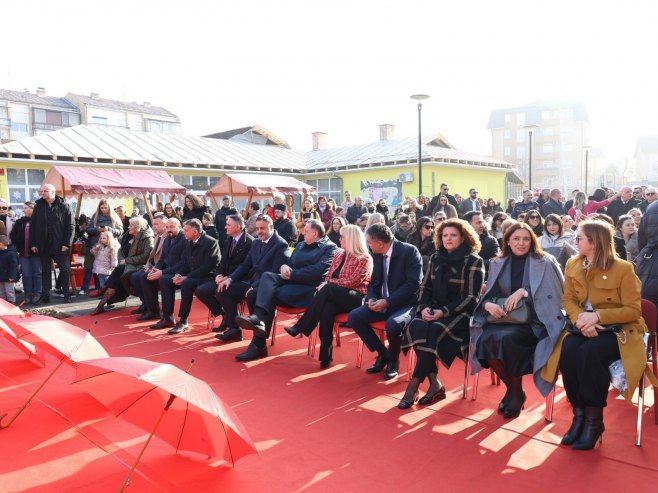 Дервента отварање вртића - Фото: ZIPAPHOTO/Borislav Zdrinja