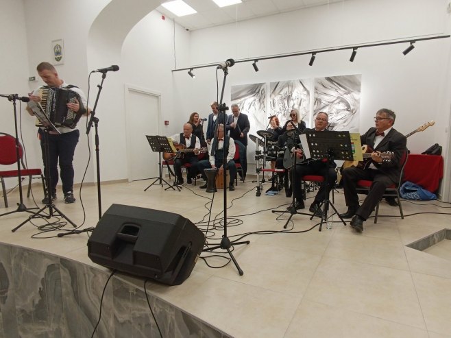 Србац: Концерт "Пријатеља са Врбаса" поклон суграђанима