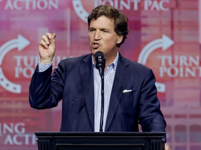 Такер Карлсон: Трамп би рано ујутру могао да објави почетак рата са Венецуелом (ВИДЕО)